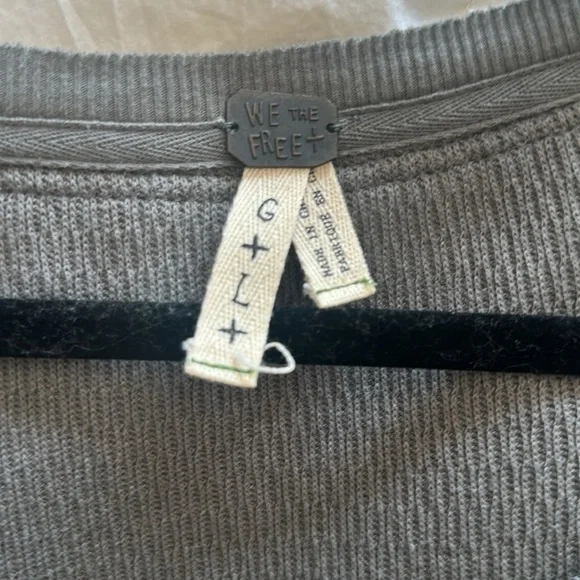 We The Free Rainbow Thermal Henley Long Sleeve Women's Size L, Dark Gray - Picture 5 of 12